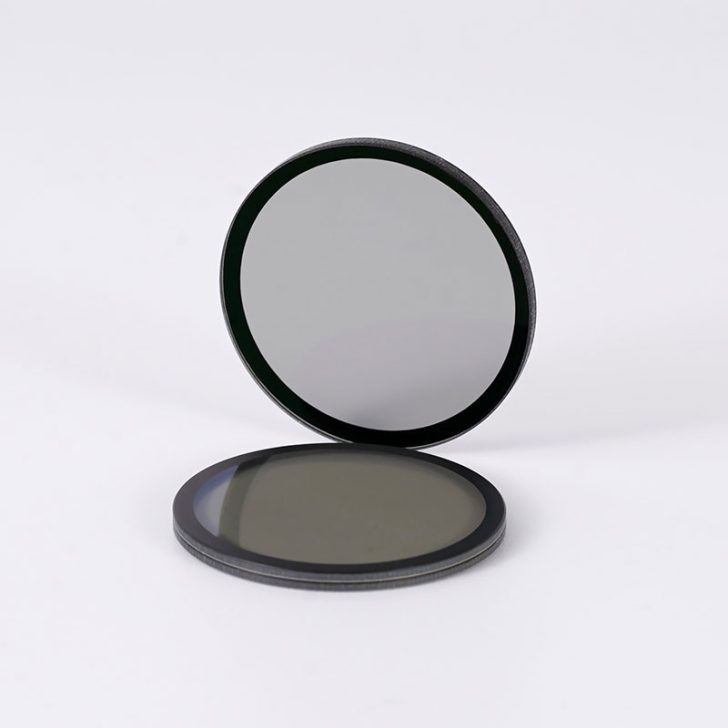 Linear polarizing filter