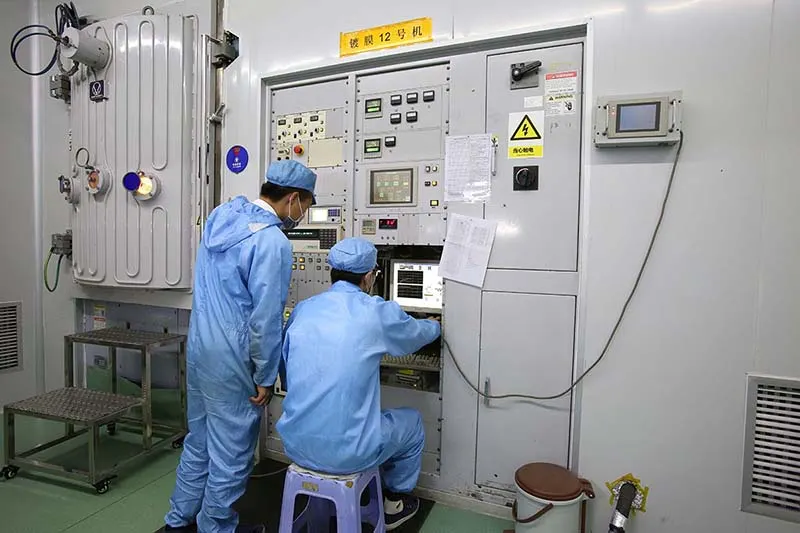 Optical coating equipment in GIAI production