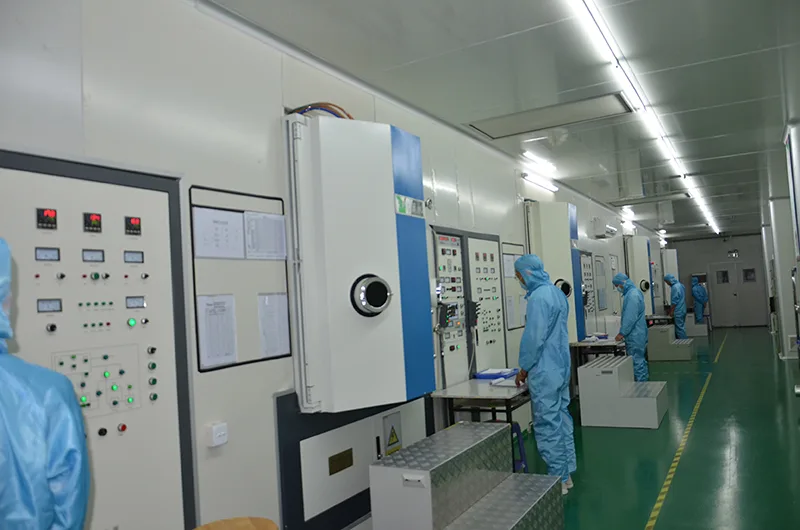 Vacuum coating production equipment