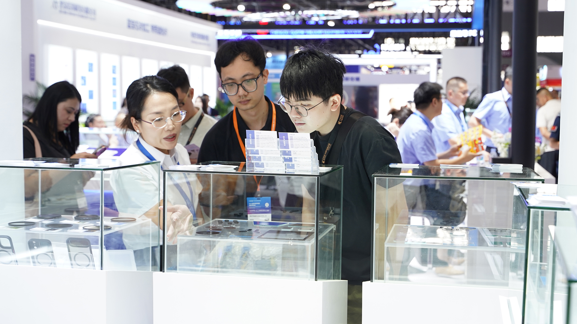 cioe 2026 day 2 giai photonics at booths 1d41 and 7b31 (5)